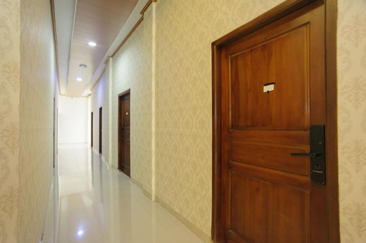 Urbanview Hotel Jib Bandar Lampung By Reddoorz Εξωτερικό φωτογραφία